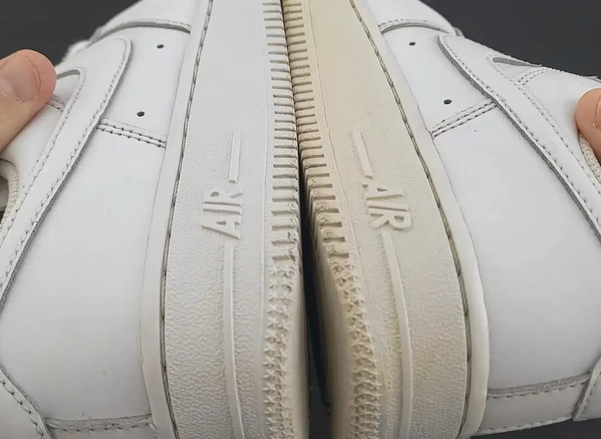 Cara Cuci Sepatu agar Tidak Kuning