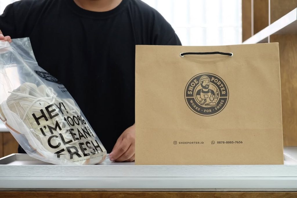 cuci sepatu sendiri - shoeporter