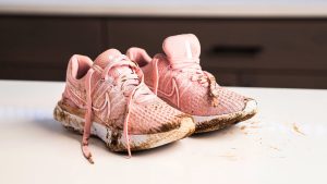 Cara Merawat Sneakers Canvas (Rekomendasi Cuci Sepatu BSD)