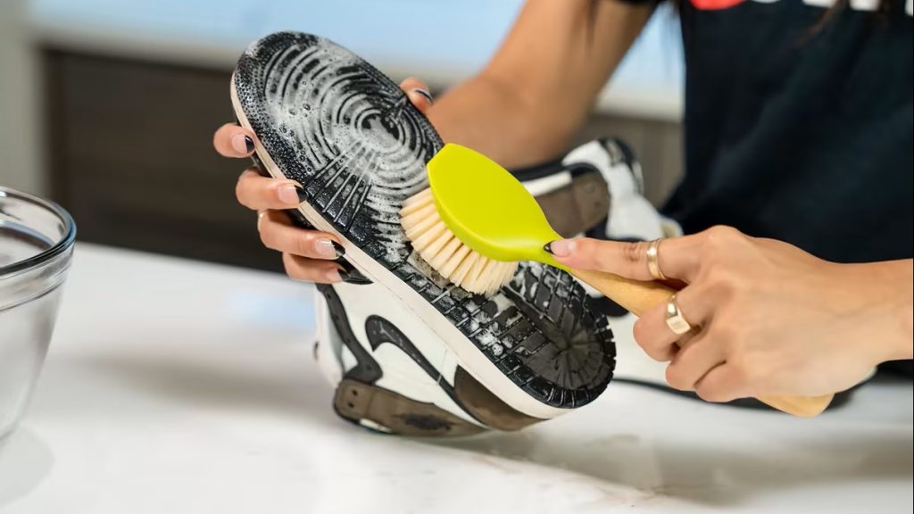 cuci sepatu gading serpong - shoeporter