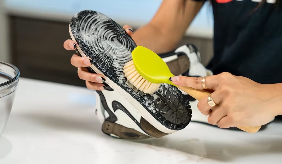 cuci sepatu gading serpong - shoeporter