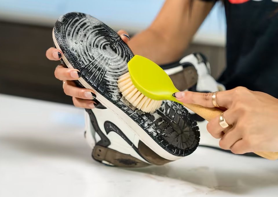 cuci sepatu gading serpong - shoeporter