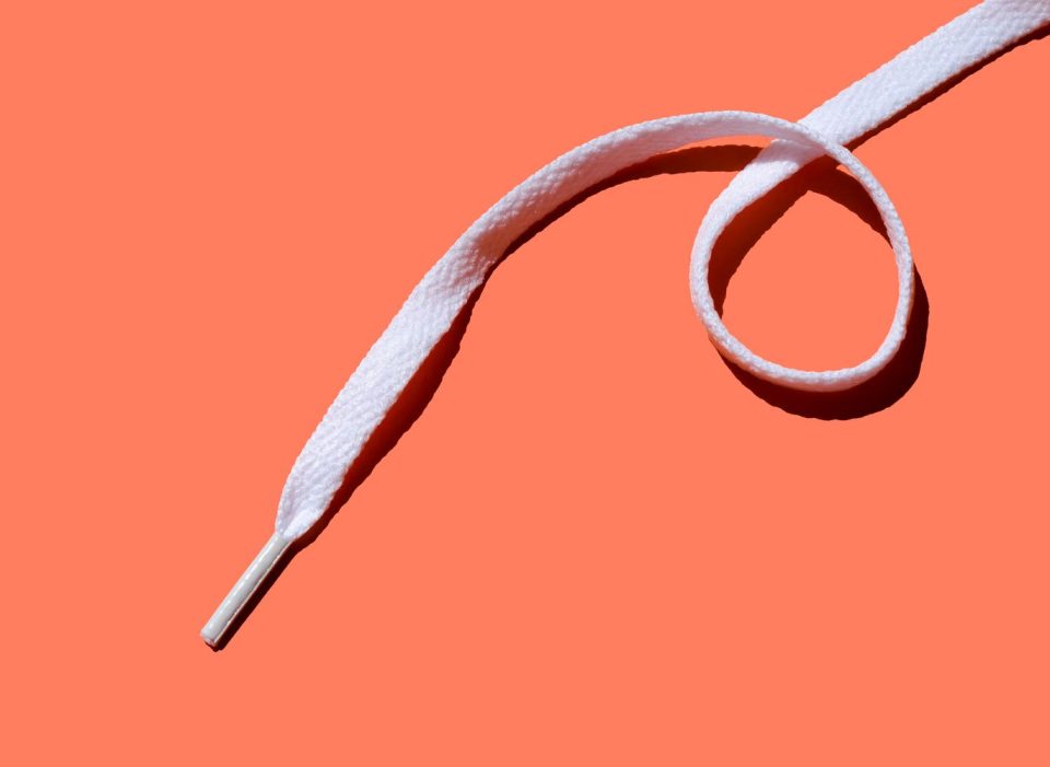 Cara Cuci Tali Sepatu - shoeporter