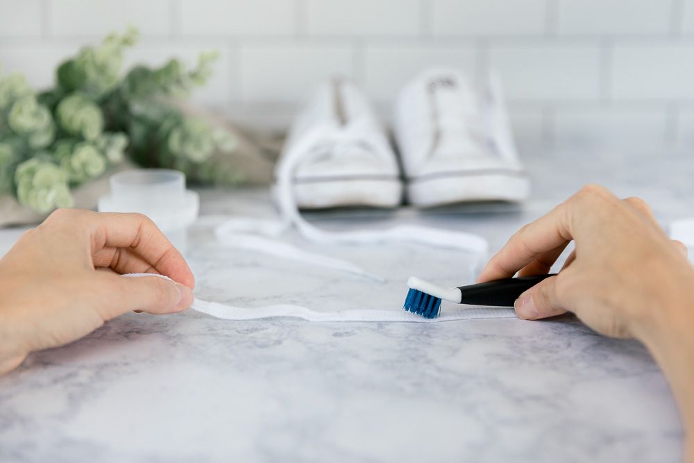 Cara Cuci Tali Sepatu - shoeporter