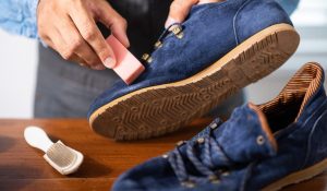 cuci Sepatu Suede - shoeporter