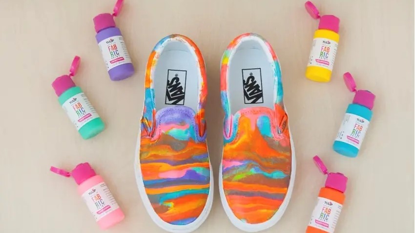Cat Ulang Sepatu - shoeporter