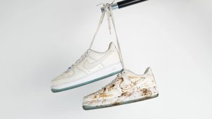 Cuci Sepatu Terdekat: 5 Tanda Sepatu Kesayanganmu Butuh Deep Cleaning