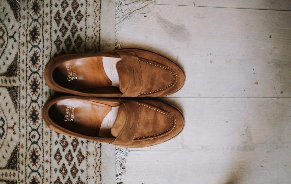 Cuci sepatu suede - shoeporter